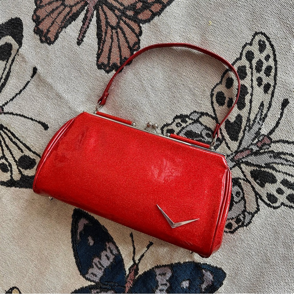 Lux de Ville red glitter vinyl clamshell purse pinup rockabilly